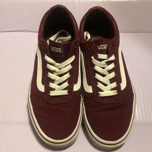 Old skool VANS (maroon)